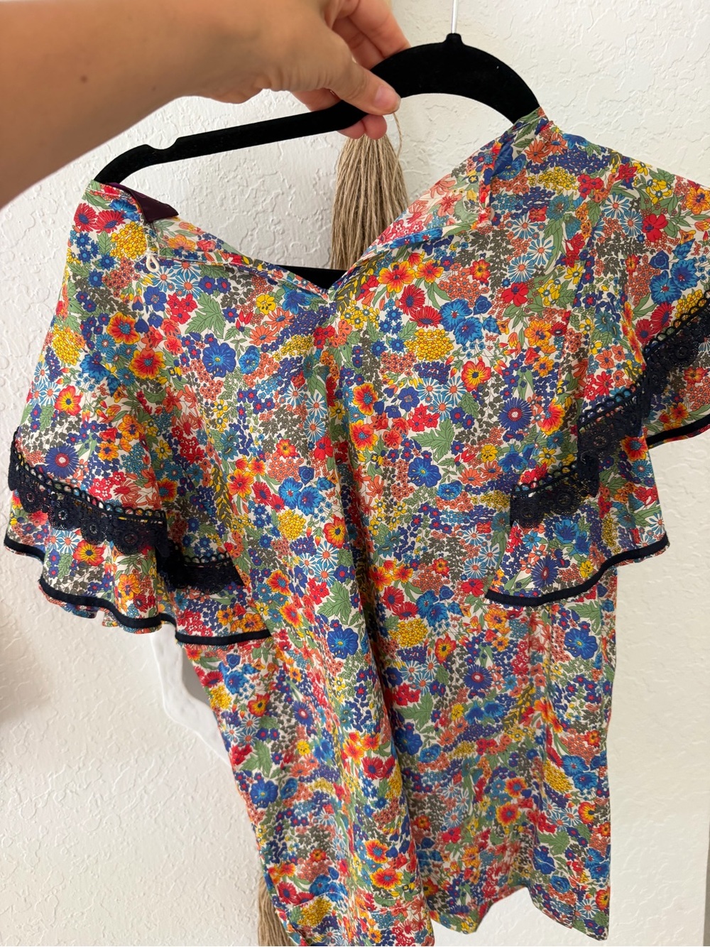 Multicolor Floral Ruffle top - Picture 4 of 9